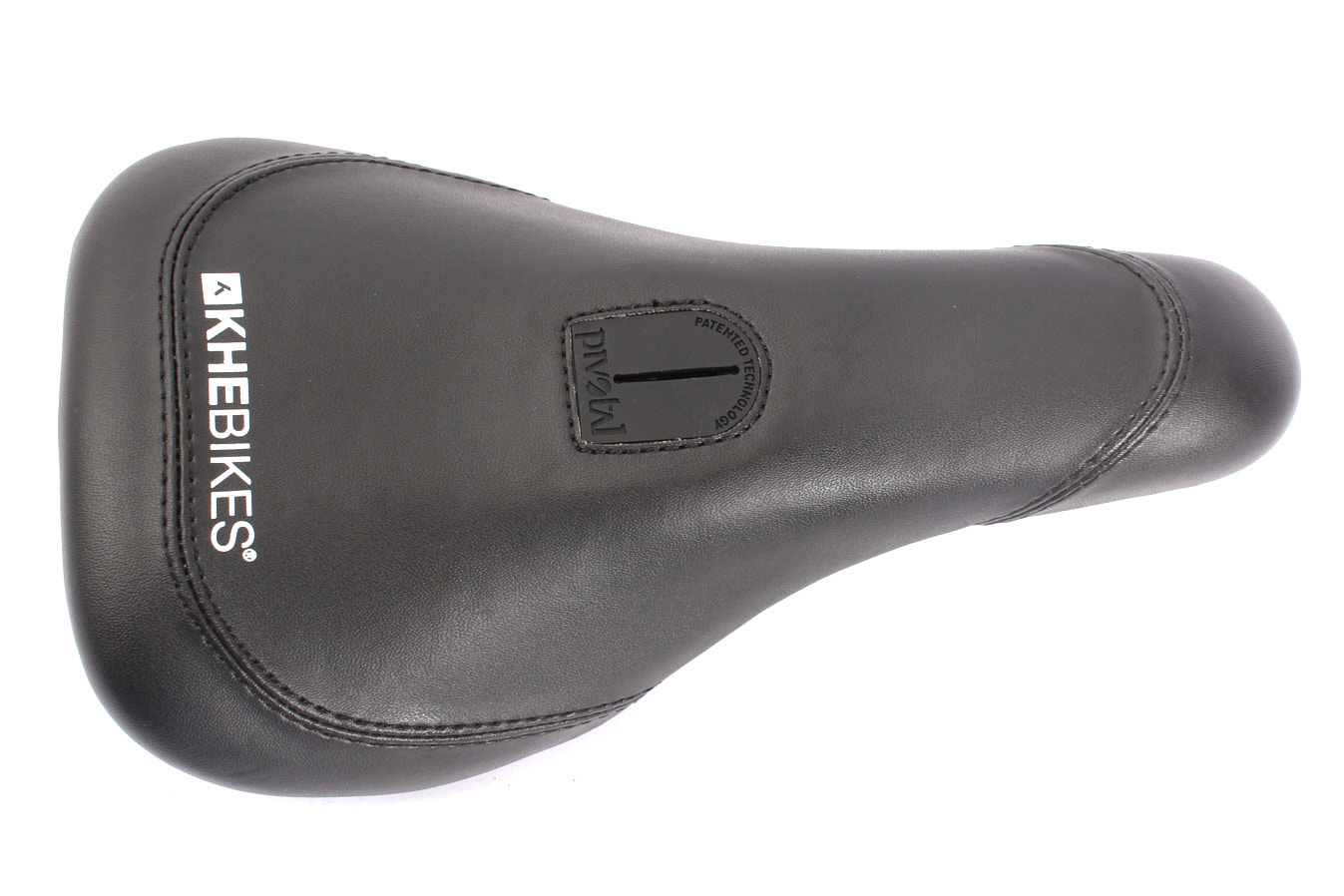 Schwarzer Pivotal Sattel mit weißer KHEBikes Aufschrift