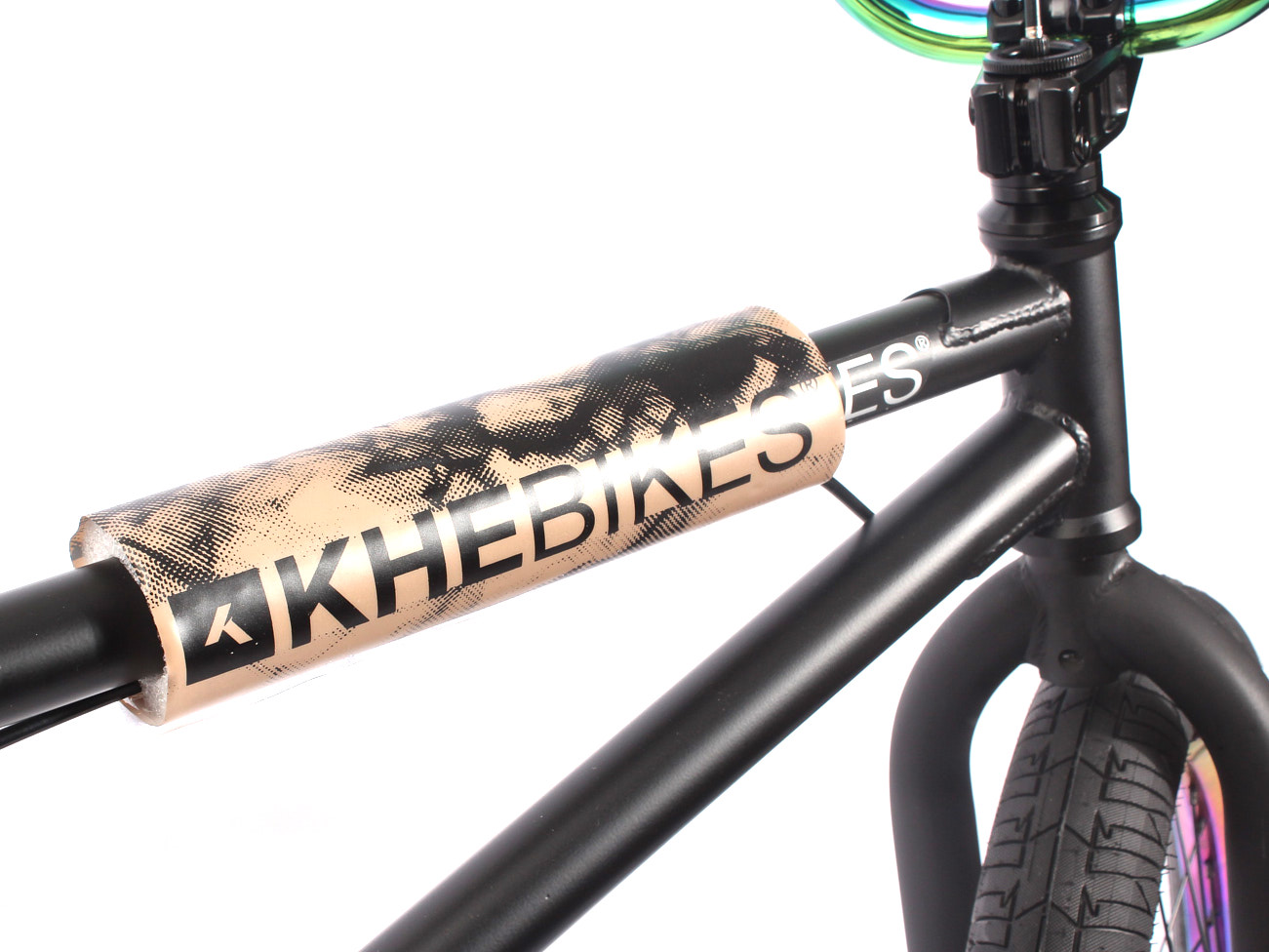 Rahmenpolster an schwarzem BMX Fahrrad Rahmenpolster an schwarzem BMX Fahrrad